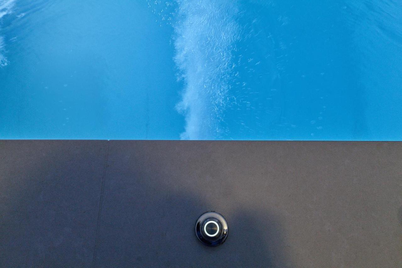 2 Bedroom Villa With Heated Swimming Pool-Spa Whirlpool-Bbq! Melidhónion エクステリア 写真